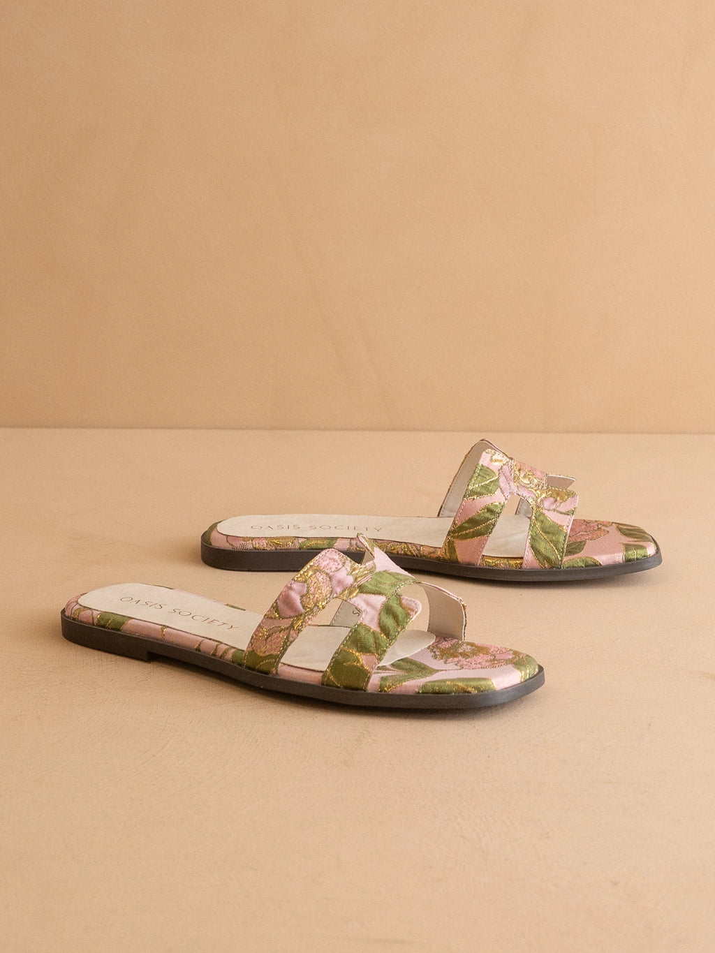 Oasis Society Everlee Rose Garden H-Strap Flats
